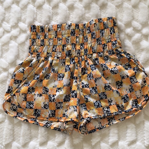 COPY - Free People Movement shorts - Picture 3 of 5